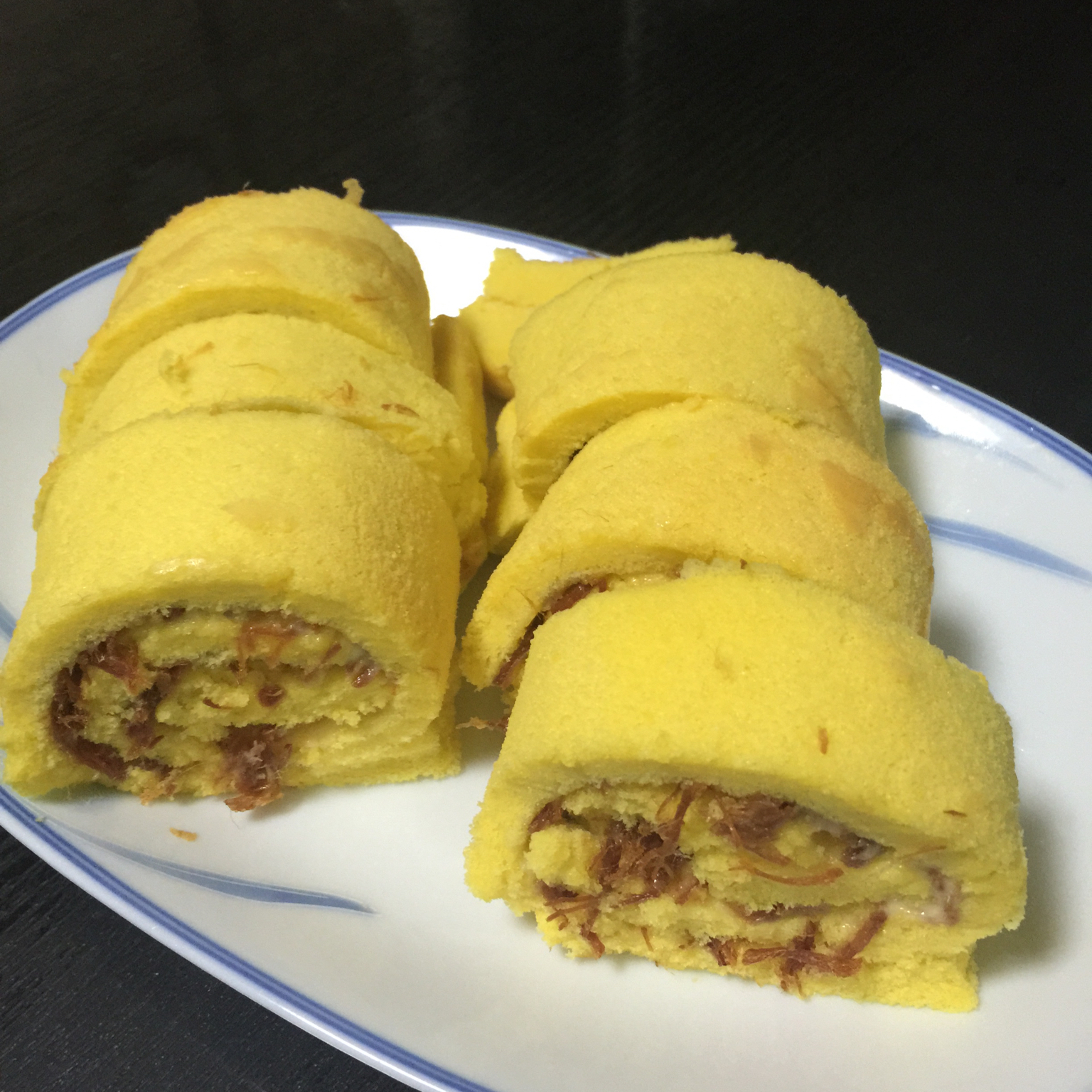 肉松戚风蛋糕卷