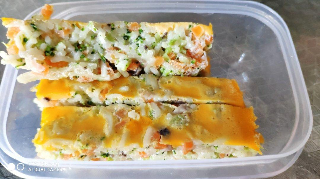 11个月以上辅食- -什锦蔬菜面条双色糕