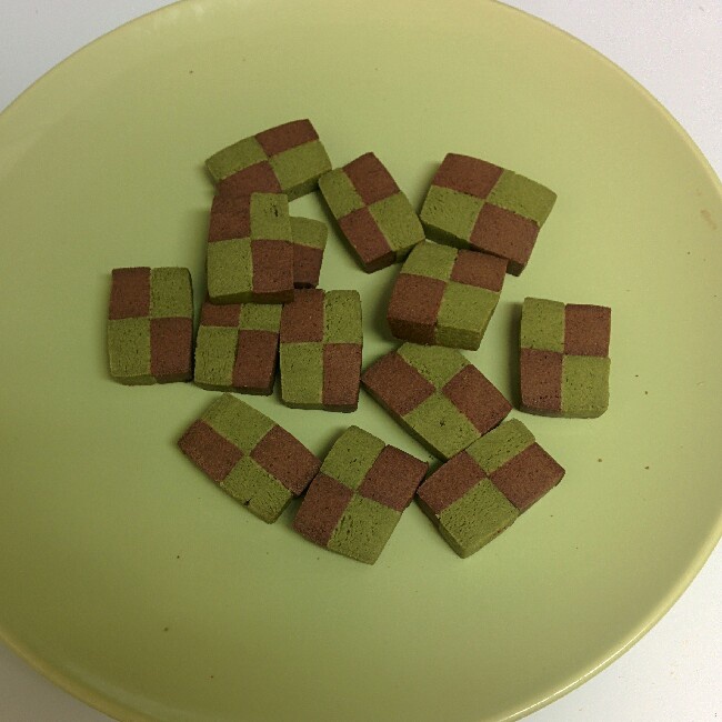 双色小棋格饼干