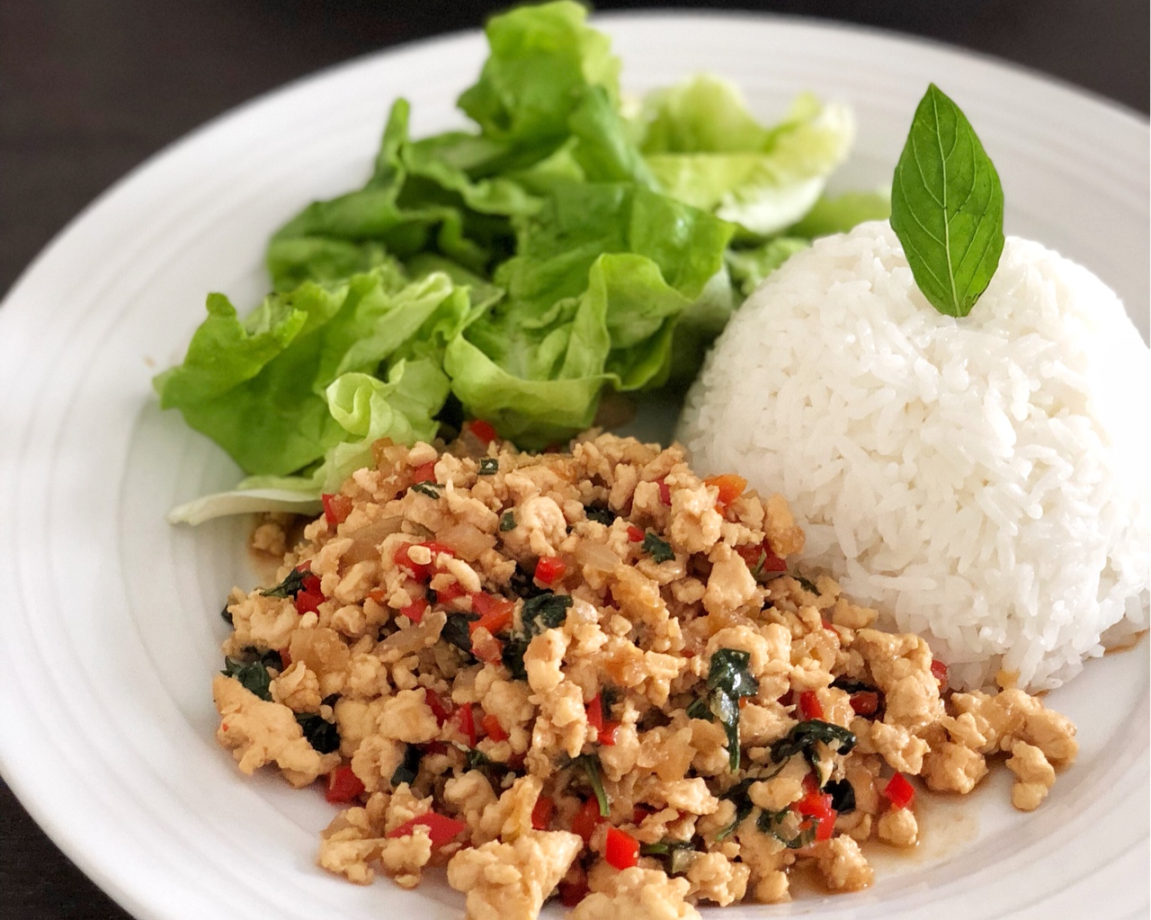 泰式罗勒炒鸡肉（金不换炒鸡）Thai basil chicken的做法 步骤5