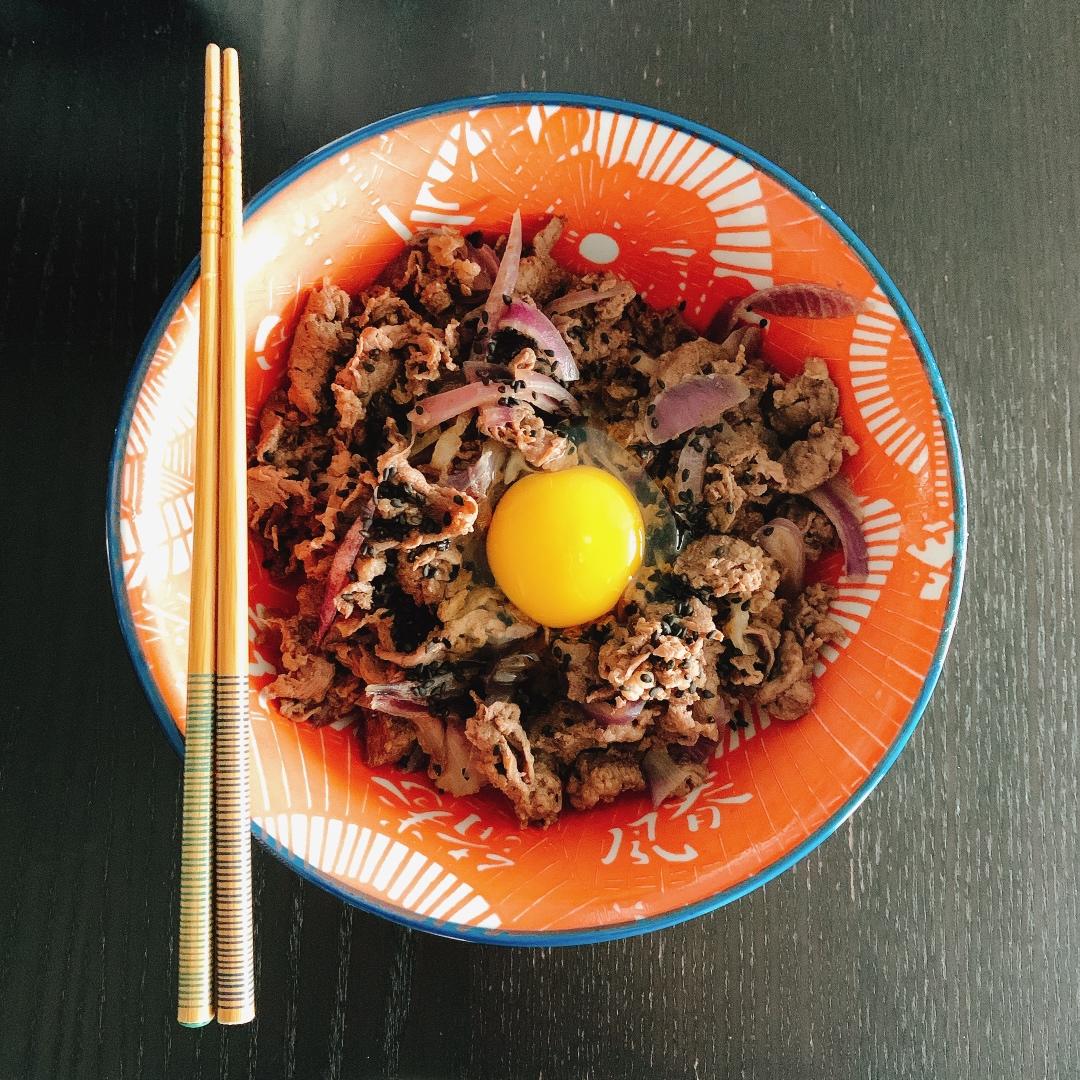 日式牛排饭