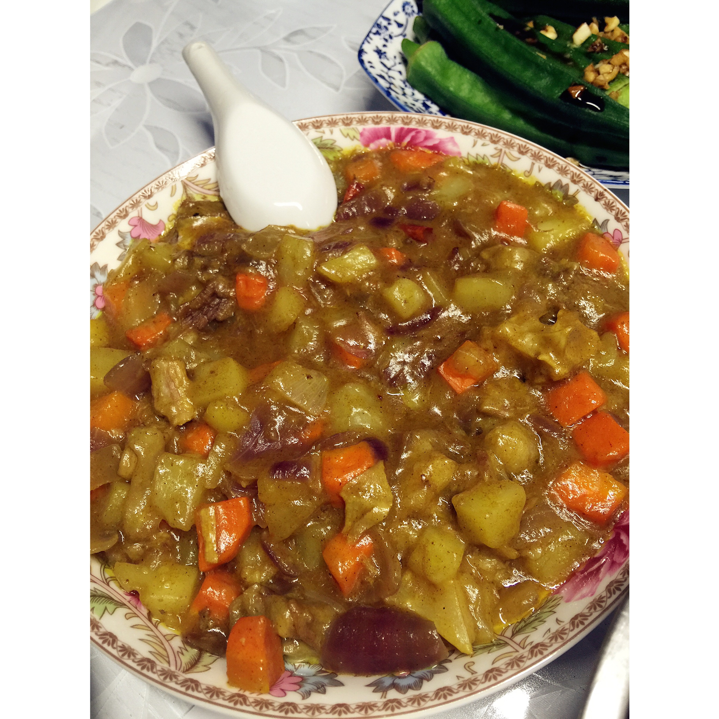 咖喱牛肉