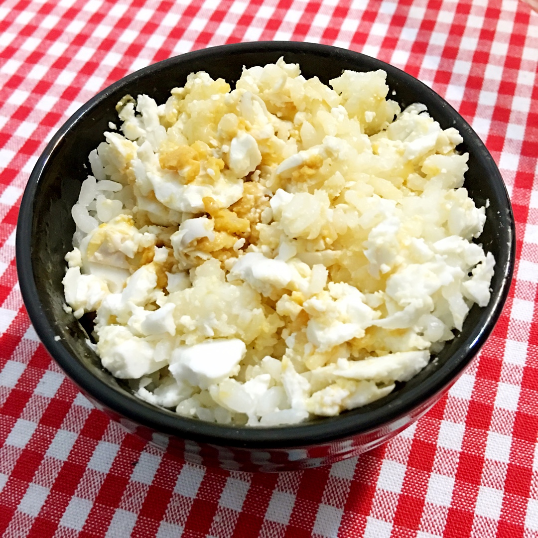 咸鸭蛋拌饭 超好吃