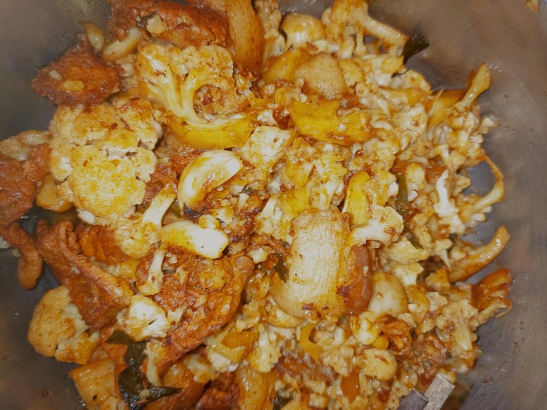 花菜炒肉片