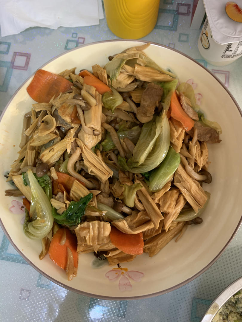 鲜蘑炒腐竹
