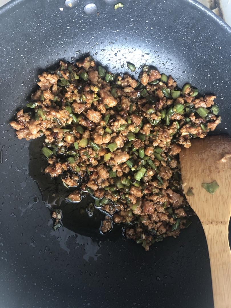 超简单的下饭菜🔥肉末豆角，好吃到流泪