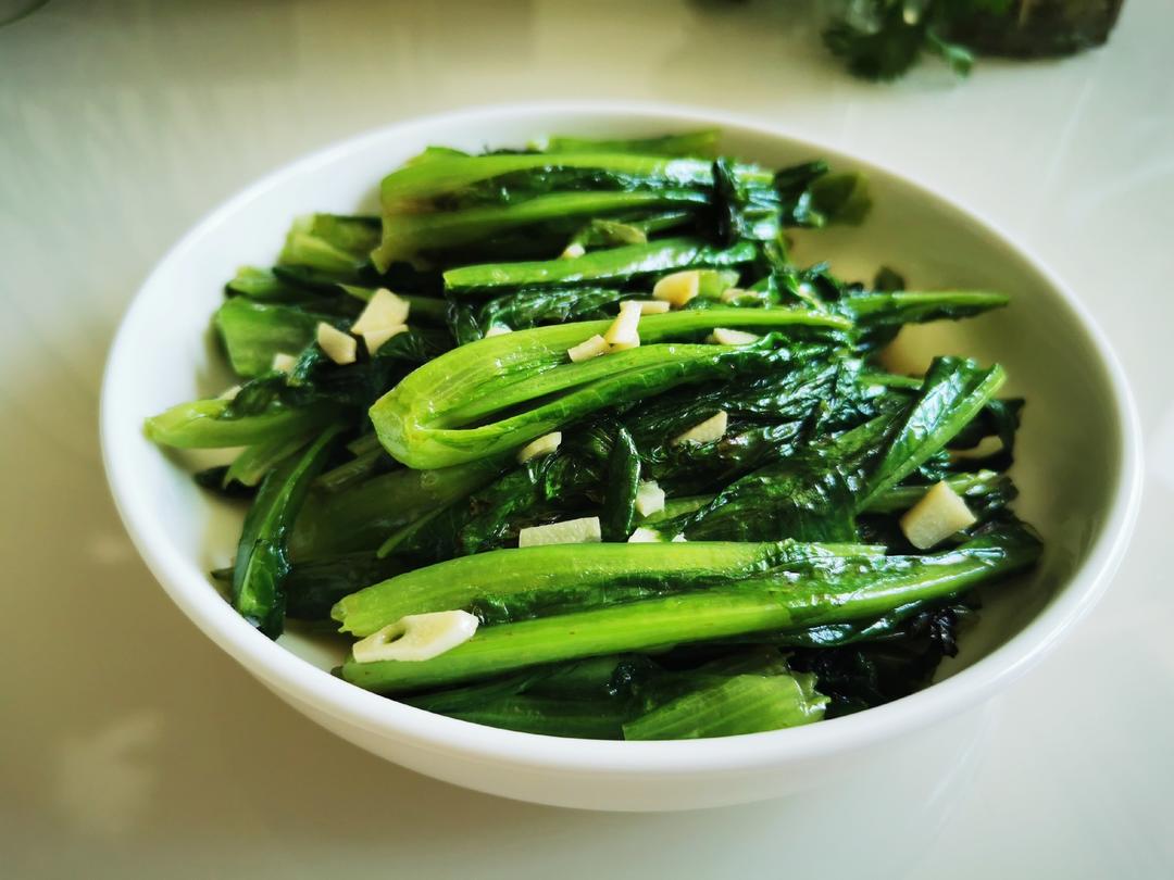 清炒油麦菜🥬的做法