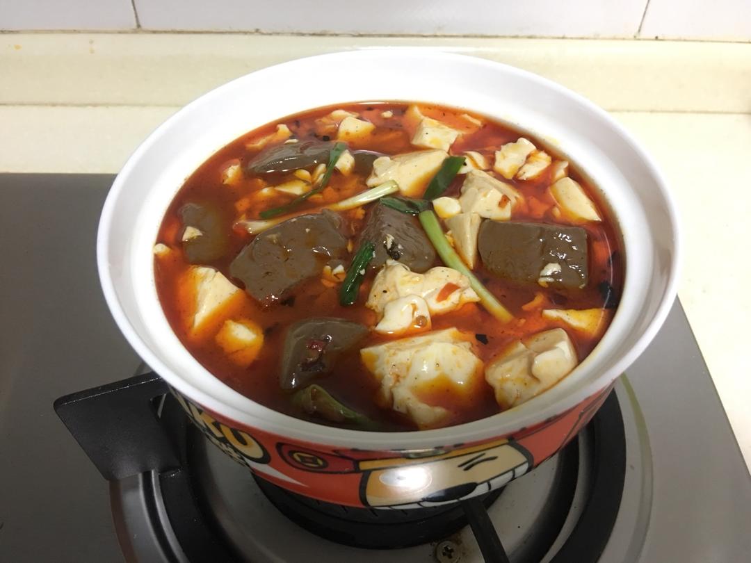 鸭血豆腐煲