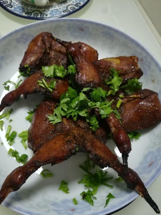 香烤鹌鹑