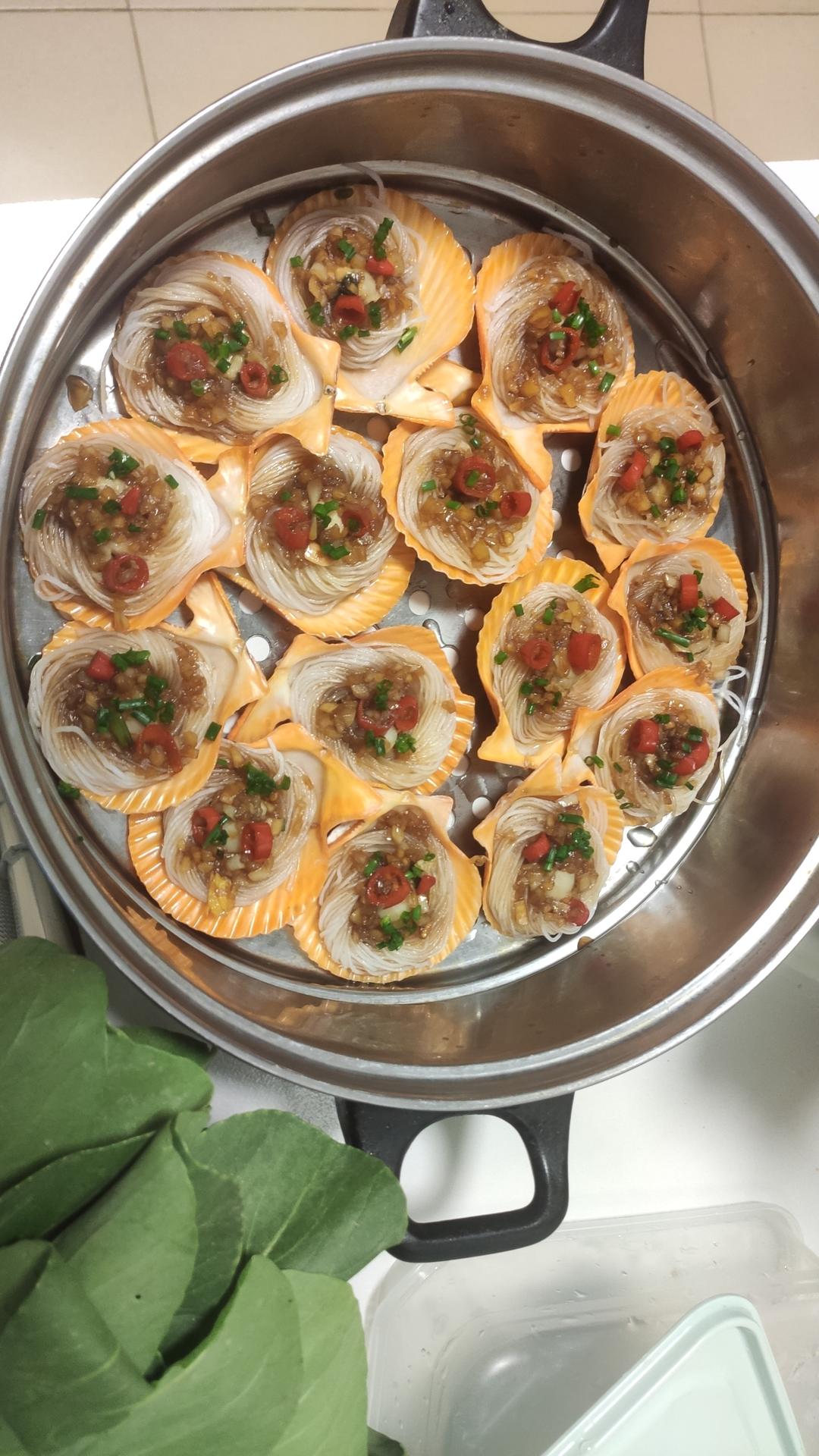 零失败的蒜蓉粉丝蒸扇贝