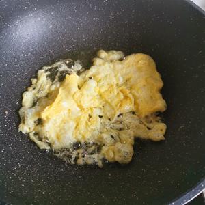 火腿肠鸡蛋炒饭的做法 步骤5