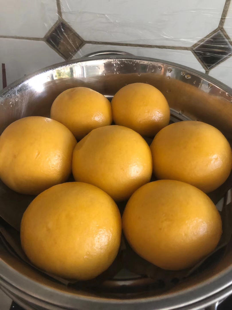 新手也可以--详解如何做出人见人爱、金黄的南瓜馒头