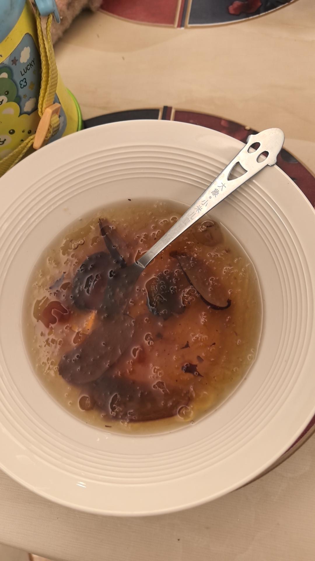 养容美颜（牛奶桃胶，雪燕，皂角米）