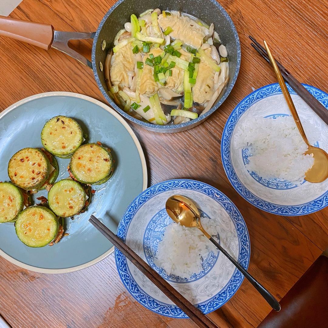 角瓜牛肉汉堡【西葫芦牛肉饼】