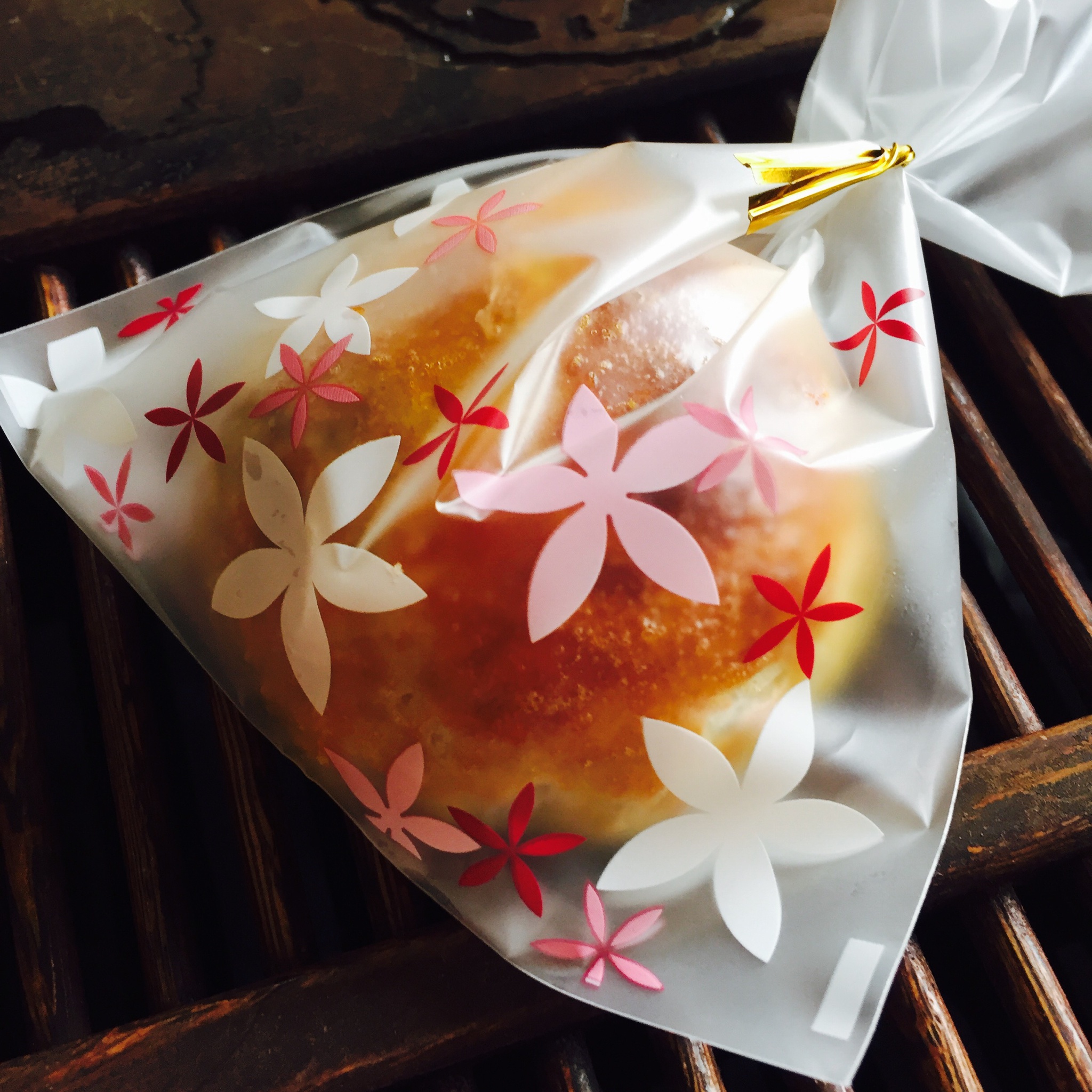 滇式玫瑰云腿月饼