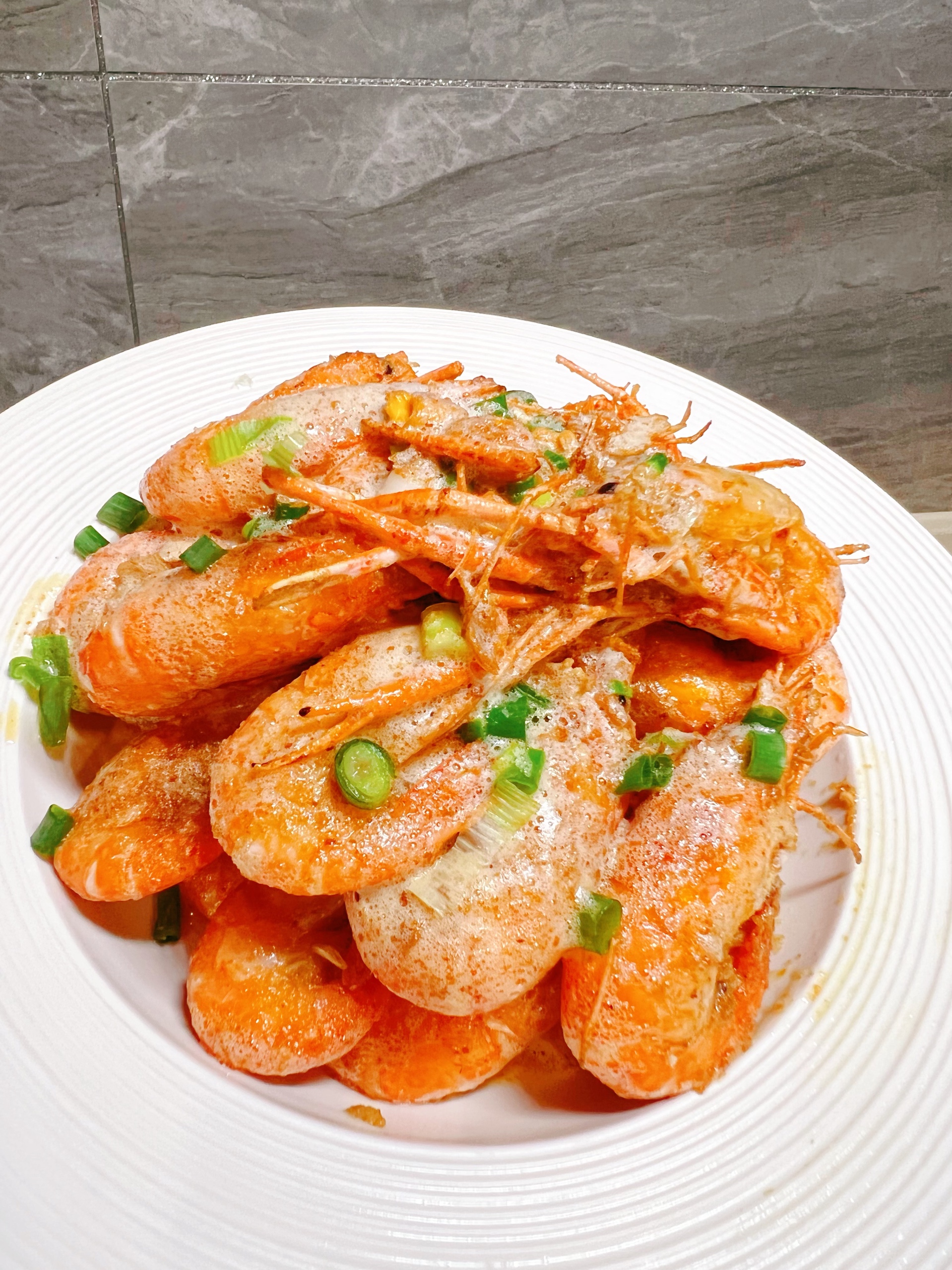 咸蛋黄🦐罗氏虾的做法
