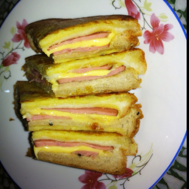港式小食火腿西多士