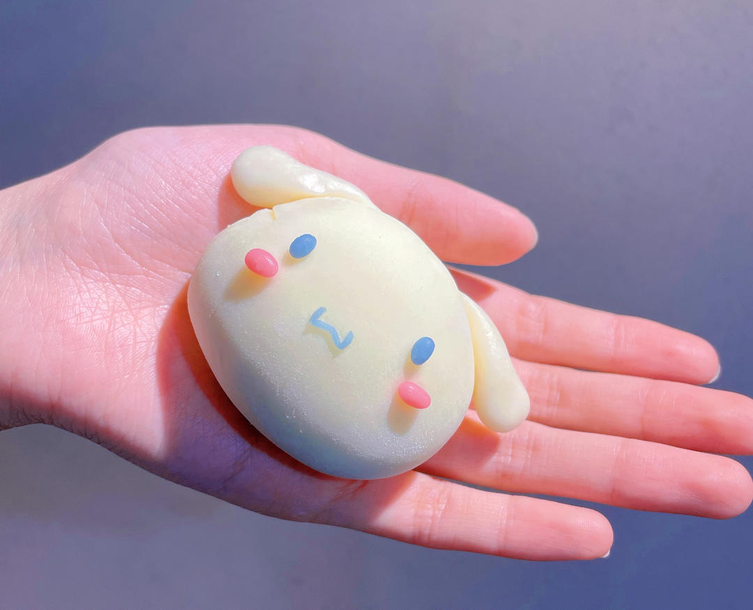 Hello Kitty凯蒂猫和玉桂狗雪媚娘