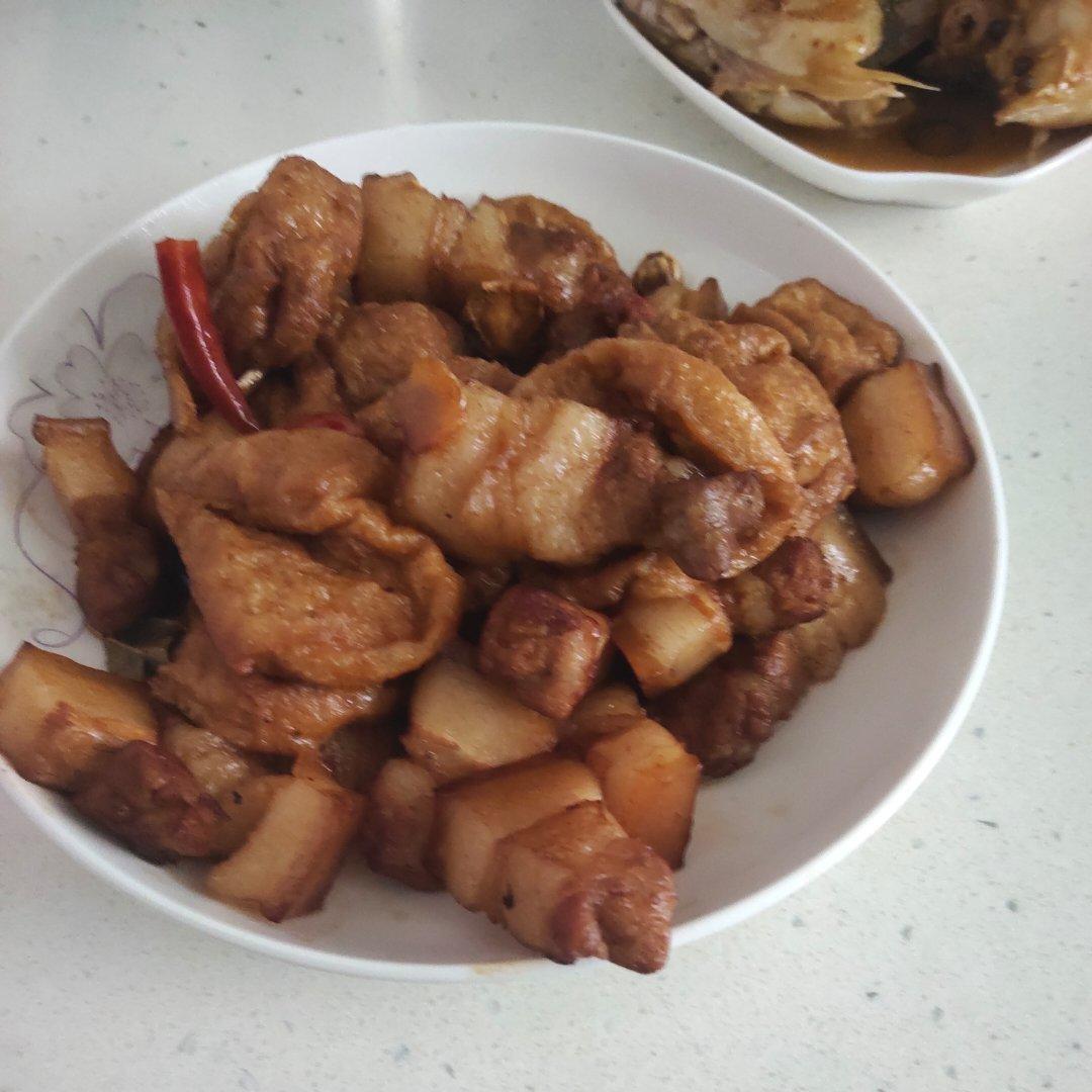红烧肉油豆腐