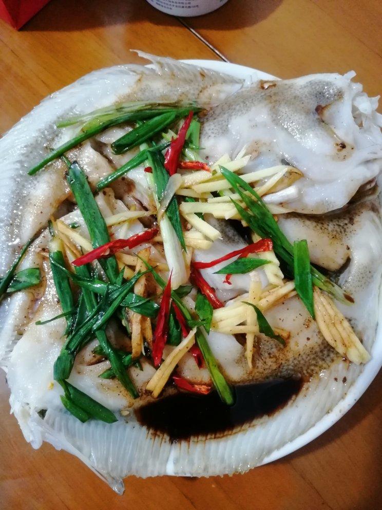 清蒸多宝鱼（附海鱼去腥去粘液法2.0版）