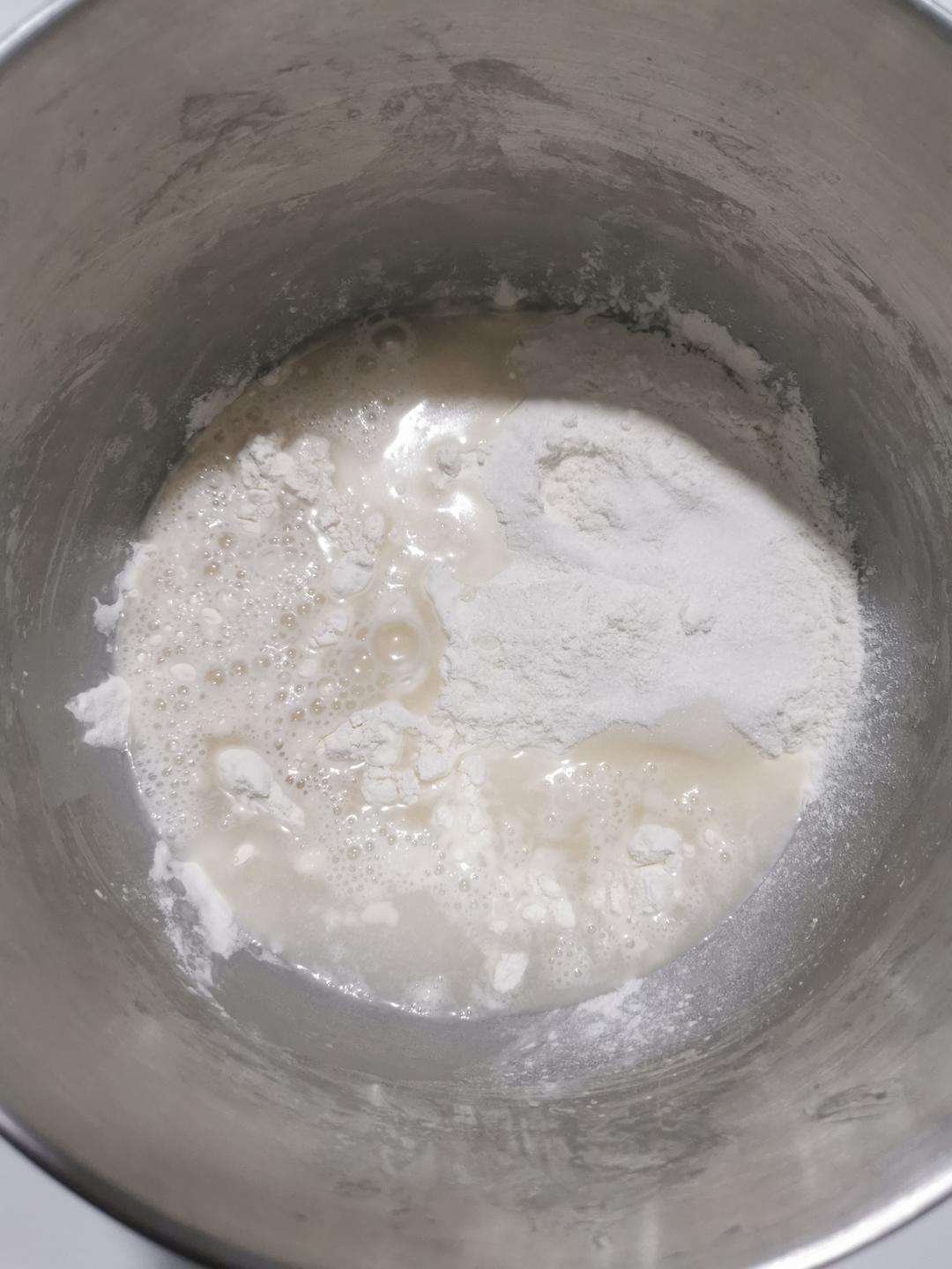 纯奶手撕吐司的做法 步骤1