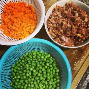 肉末炒豆豆的做法 步骤1