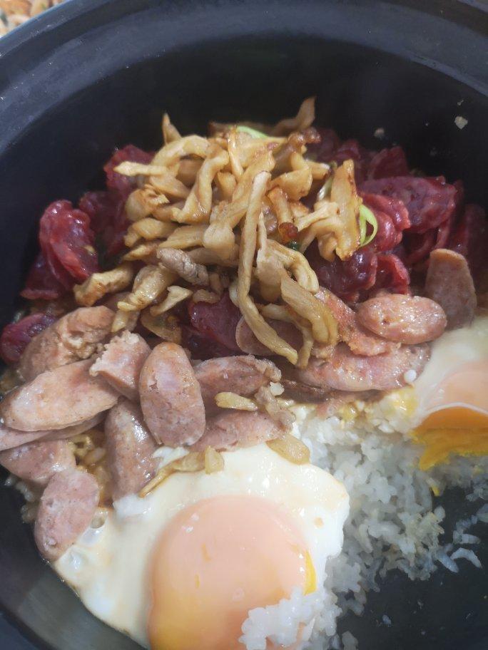 香肠煲仔饭