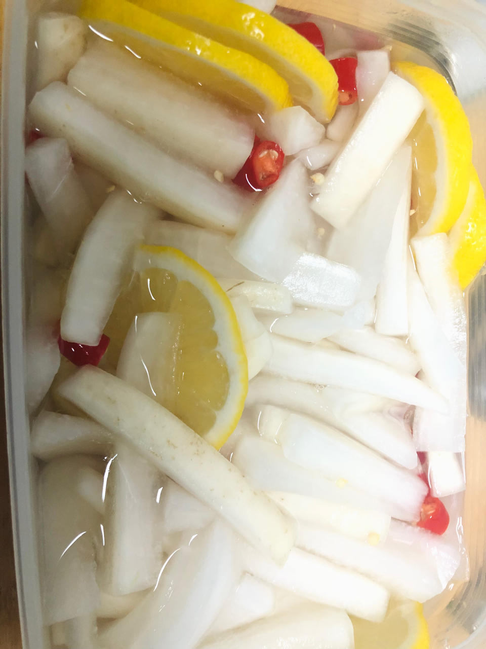 🔥绝了！酸辣爽脆又开胃，雪碧青柠泡萝卜