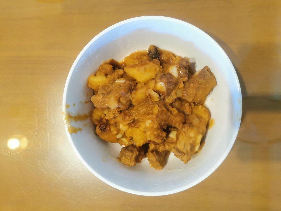 土豆炖排骨（口感软糯）