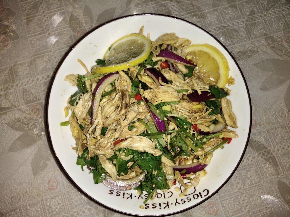 清新爽口，热量低的一款柠檬手撕鸡胸肉🤩