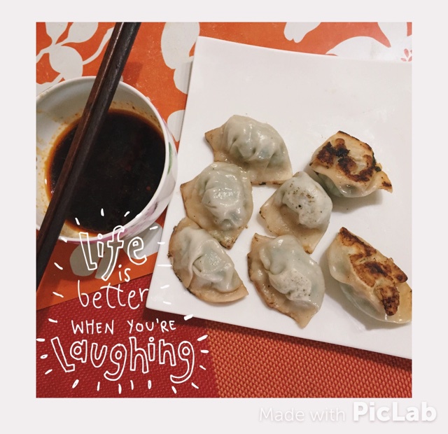 速冻水饺吃腻了吗~变锅贴吧(๑´ڡ`๑)