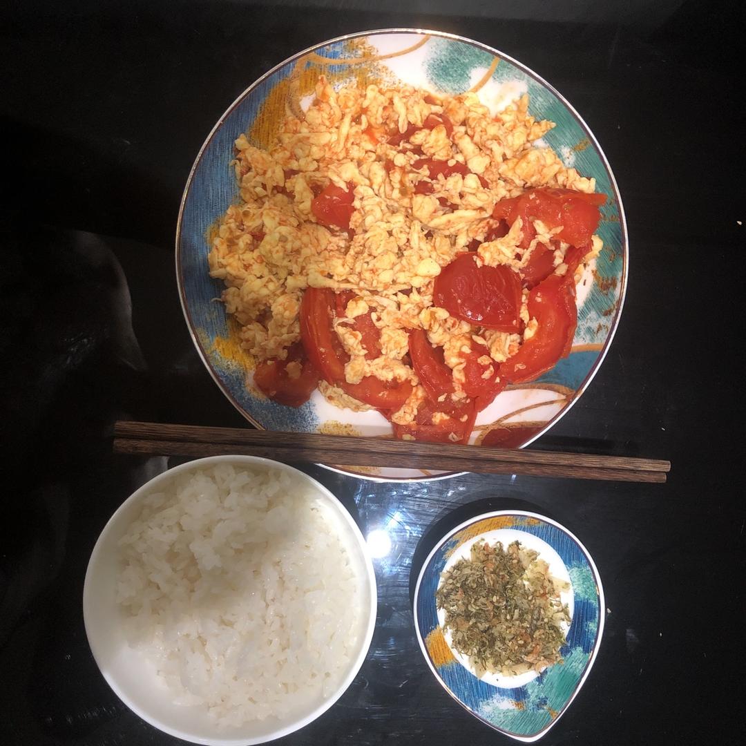 西红柿炒鸡蛋时，多加这一步，鸡蛋香嫩又入味