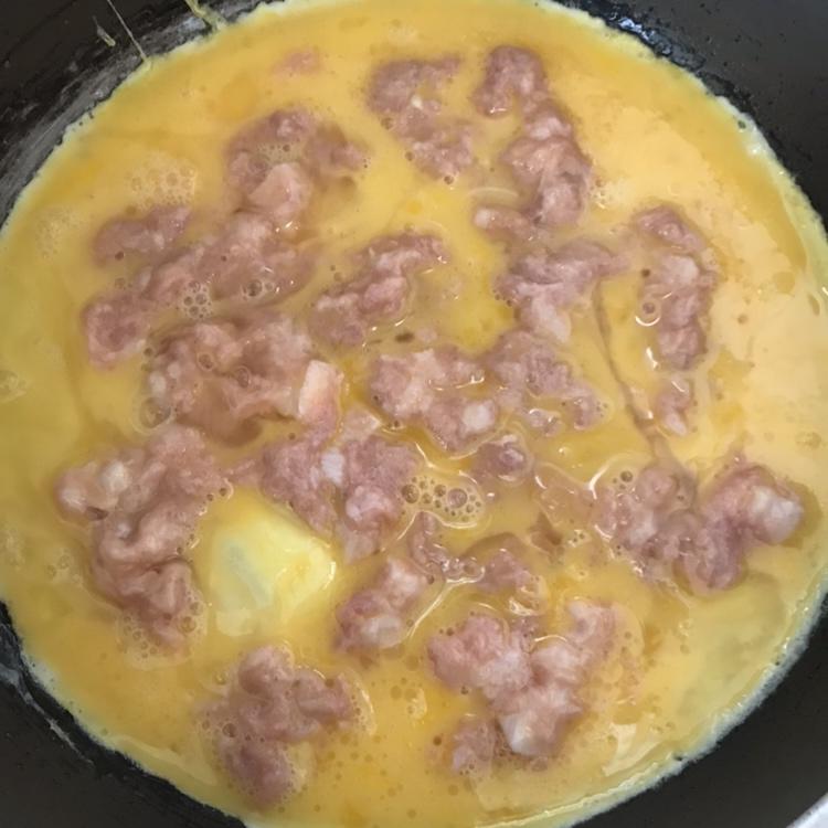 不用擀面皮的鸡蛋肉饼