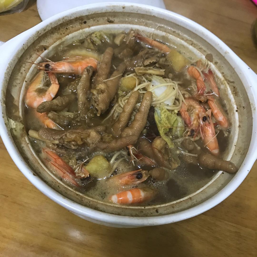 超入味的鸡爪煲，吃过就忘不了