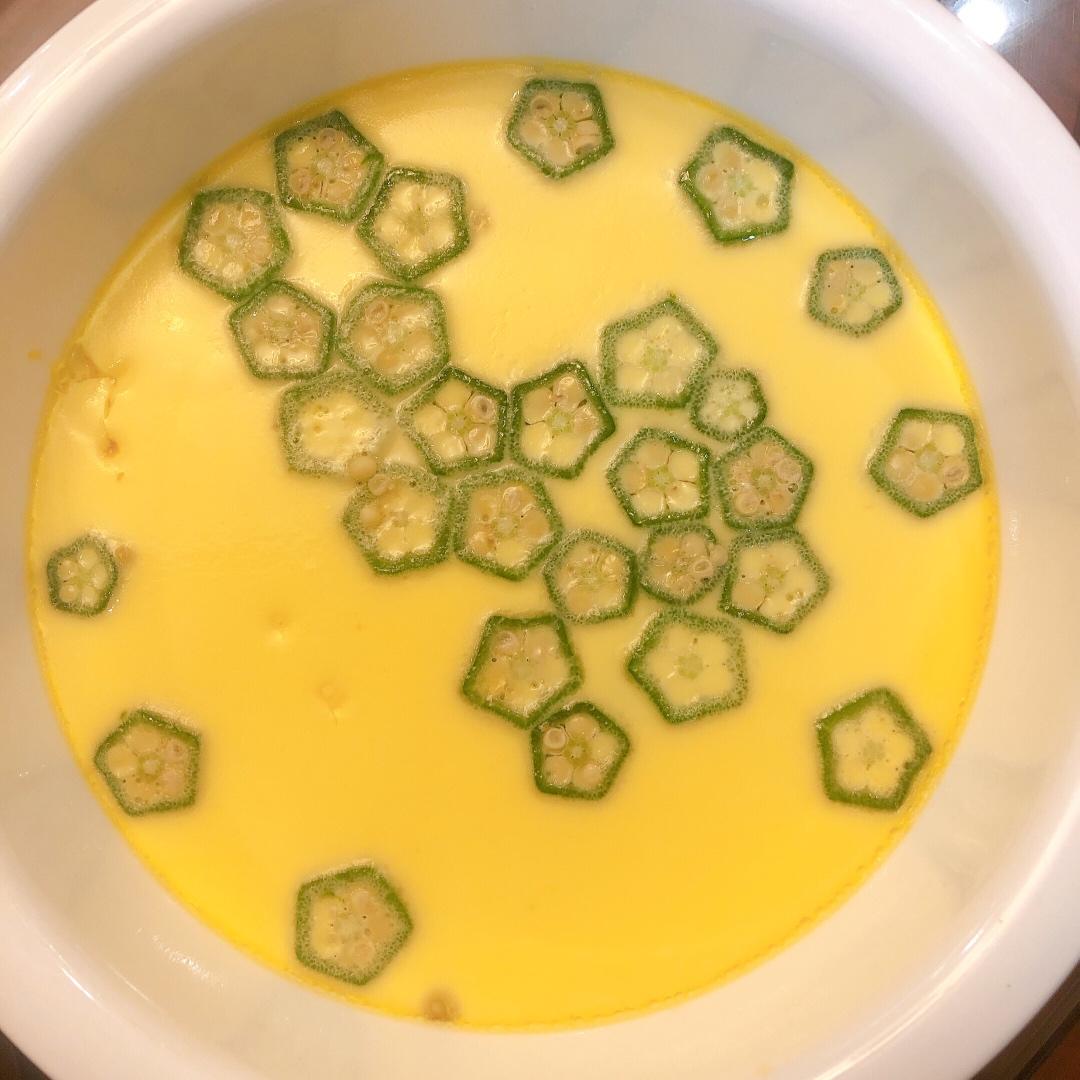 滑溜溜的秋葵蒸蛋