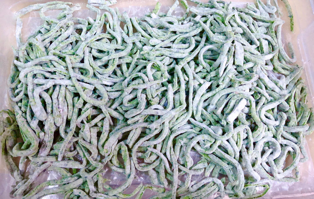 （菠菜）鸡蛋手擀面（附肉酱制作方法）