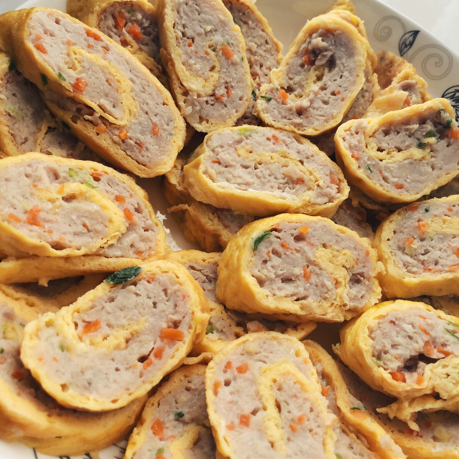 末墨做的猪肉蛋卷