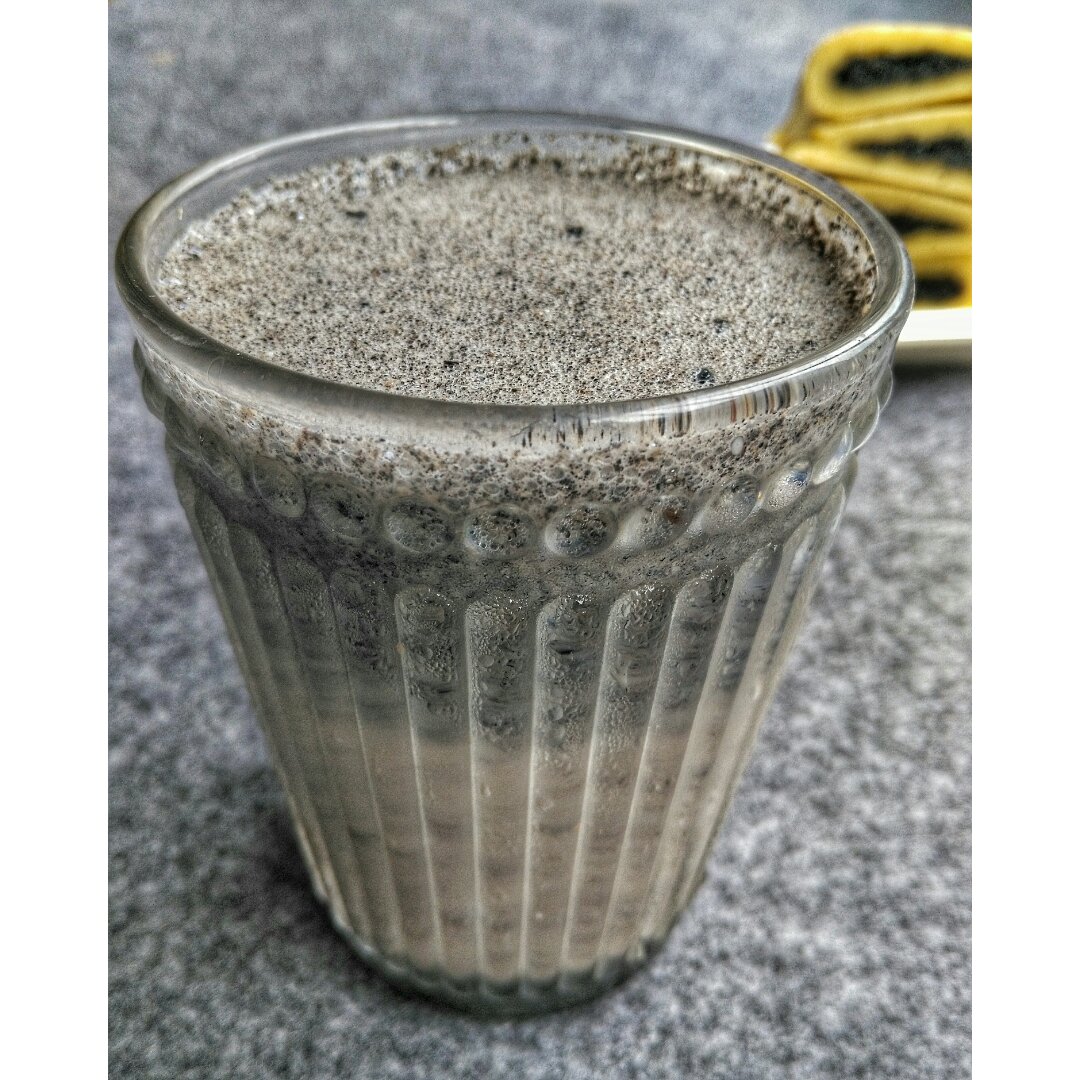 芭蕉芭蕉芭蕉芭蕉做的黑芝麻核桃牛奶