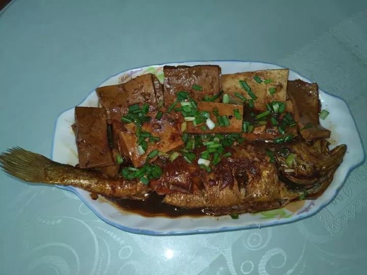 黄鱼烧豆腐