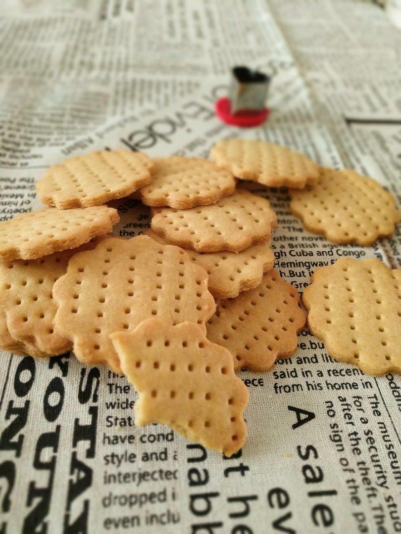 朝日屋的全麦脆饼干