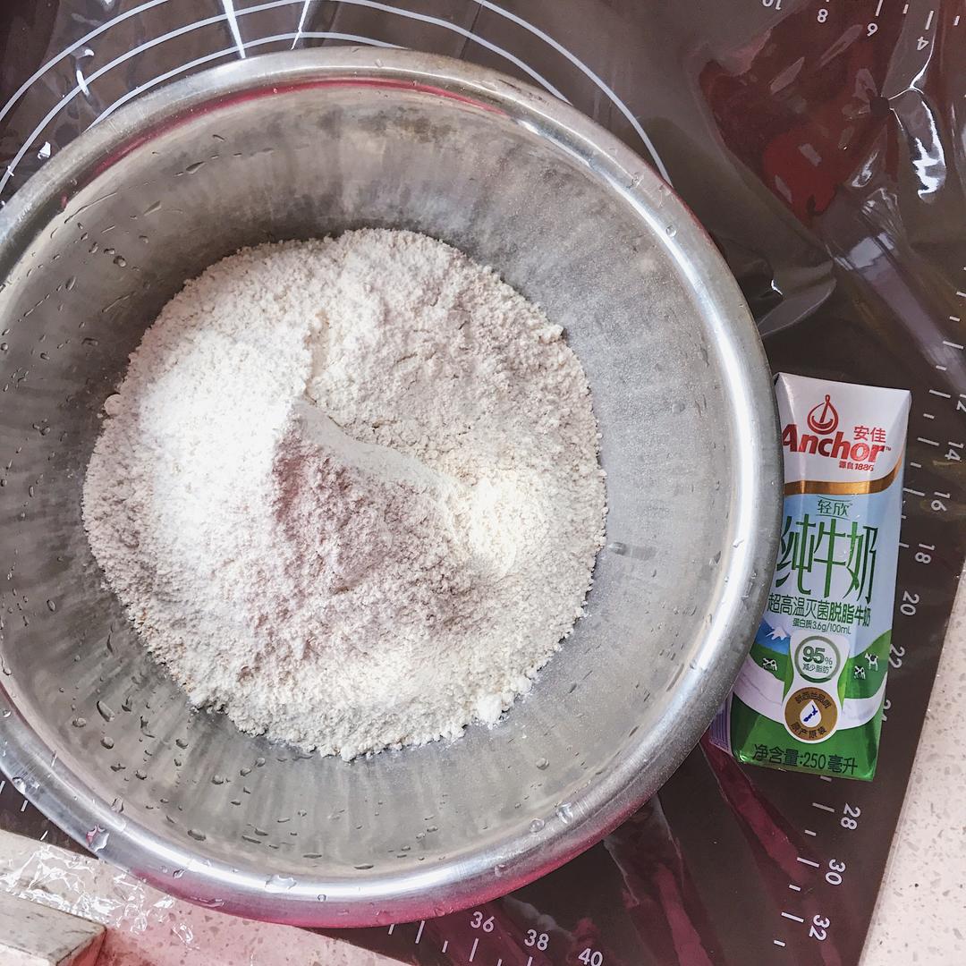 纯奶手撕吐司的做法 步骤1