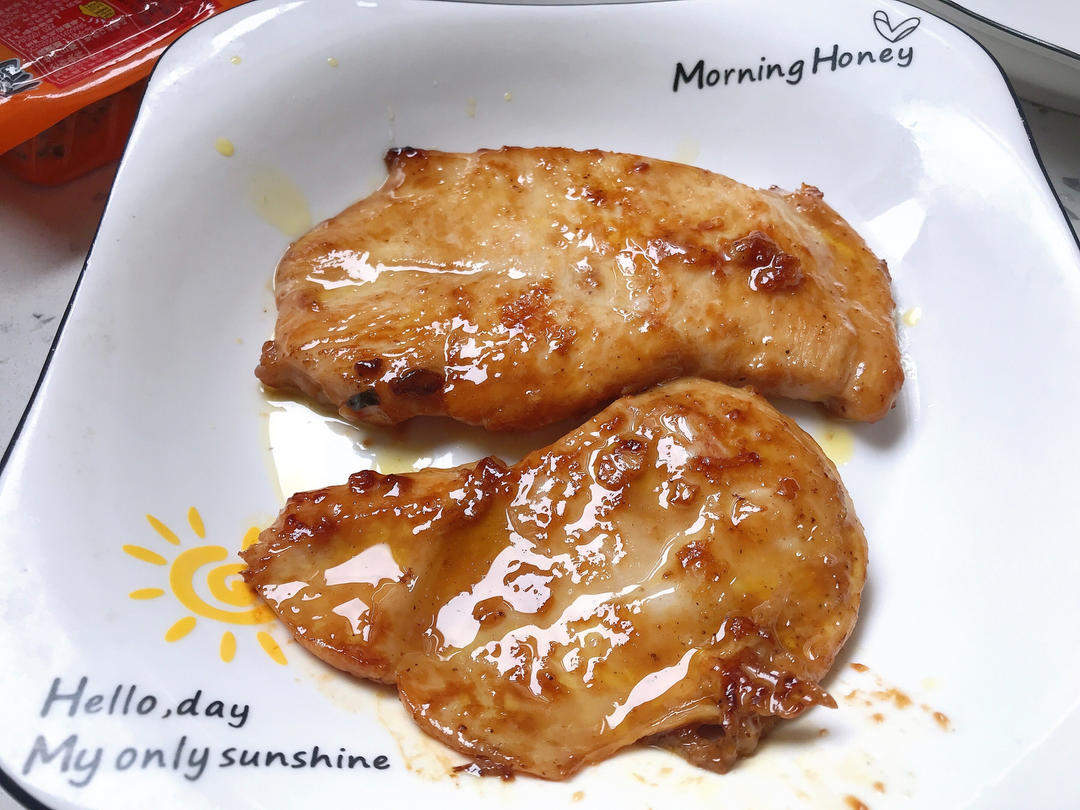 【嫩煎鸡胸肉】