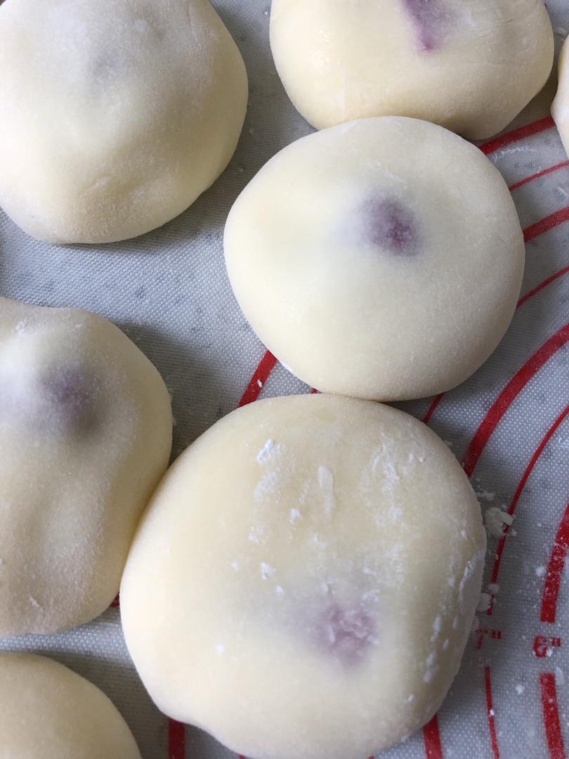 腹黑白胖子——奥利奥雪媚娘