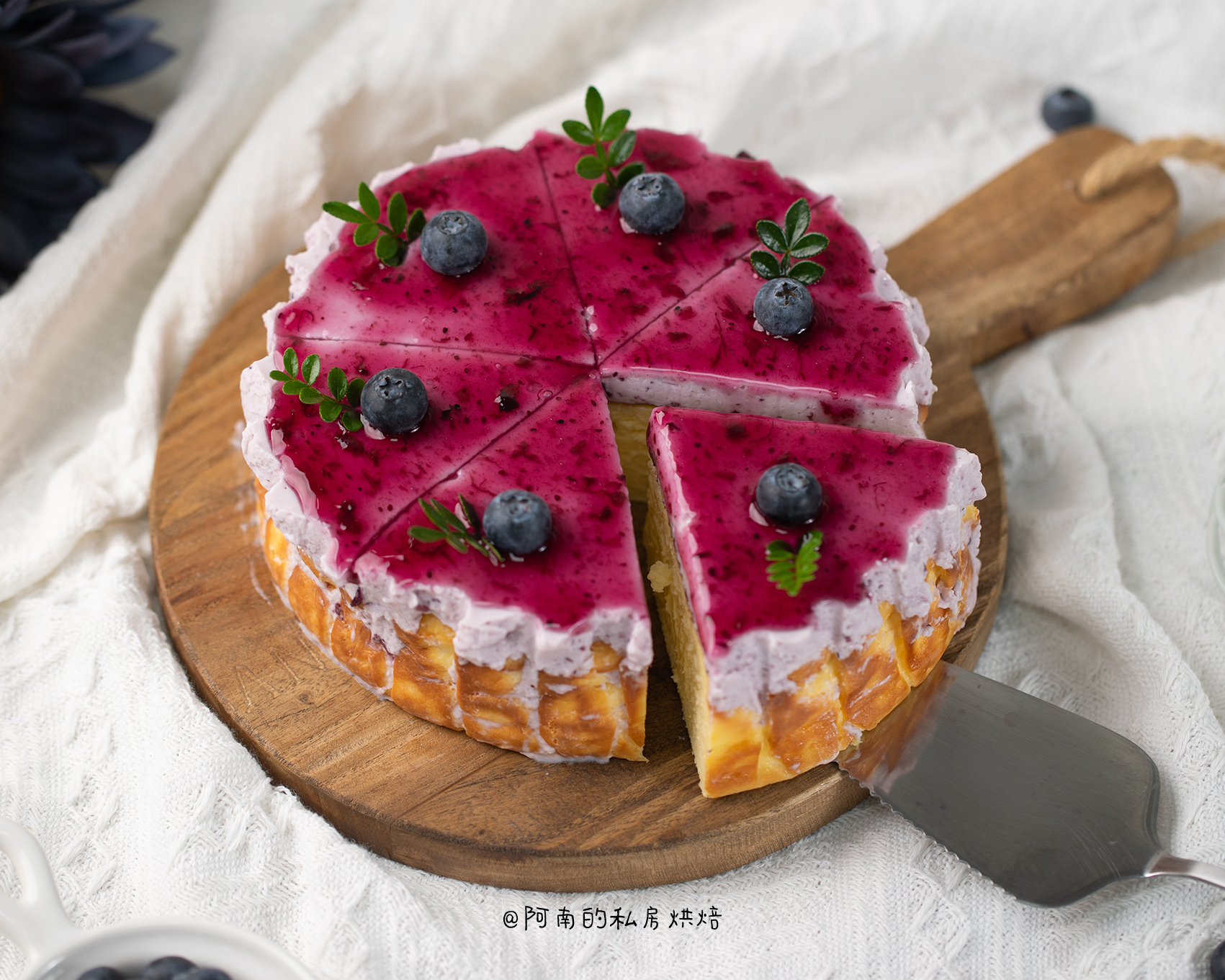 蓝莓酸奶慕斯巴斯克芝士蛋糕！双重享受！