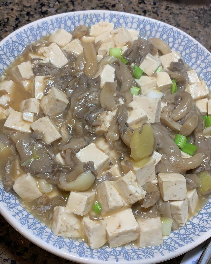平菇烧豆腐