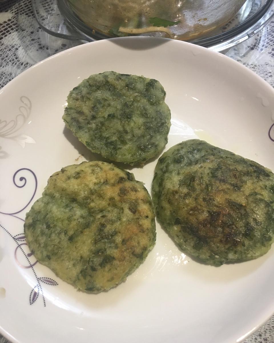 虾米shi做的豌豆苗糯米饼