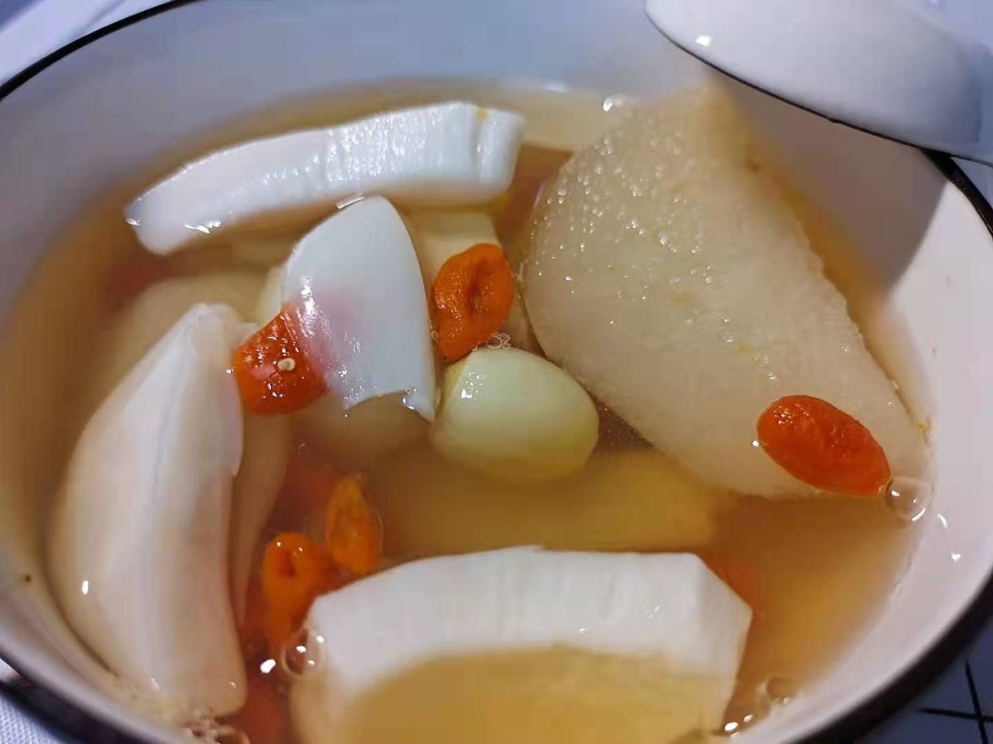 冰糖雪梨椰肉汤的做法