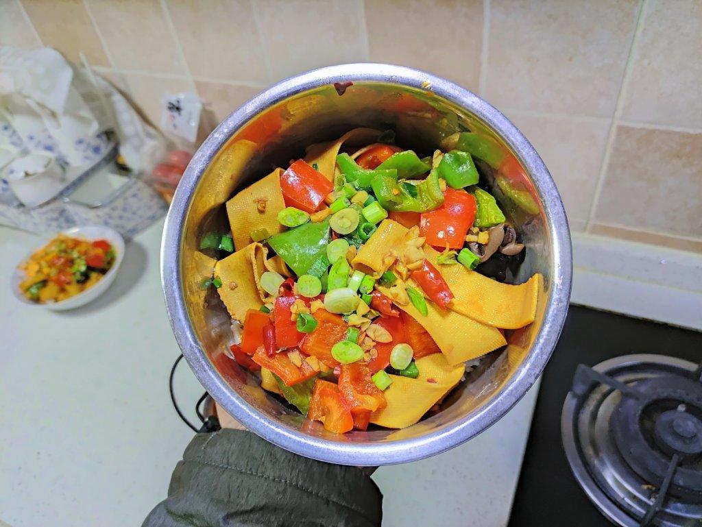 【青椒炒豆皮】简单快速，比吃肉还香