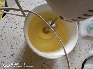 无奶粉香蕉酸奶蛋黄溶豆的做法 步骤4