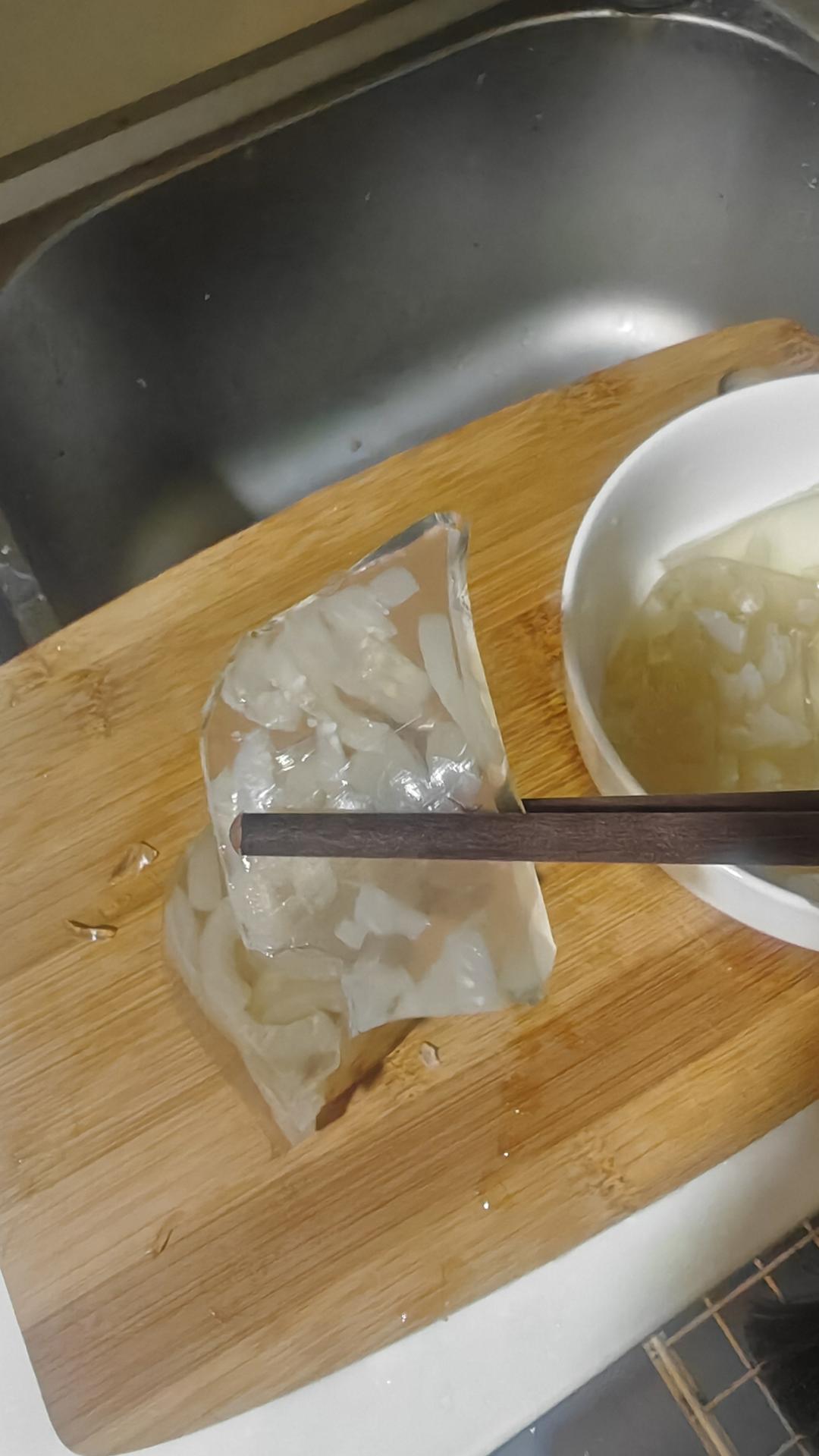水晶肉皮冻